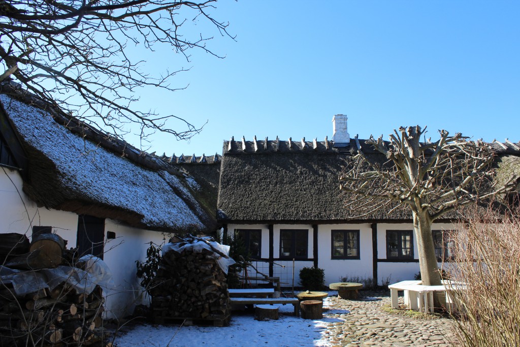 Gårde langs vestre Stræde i Kikhavn. Foto den 20. marts 2018 af erik K Abrahamsen.