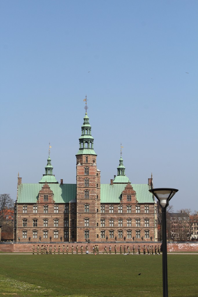 Rosenborg Kaserne - Livgardens Kaserne. Queens Life Guard barrack. Photo 9. april 2018 by Erik K Abrahamsen.