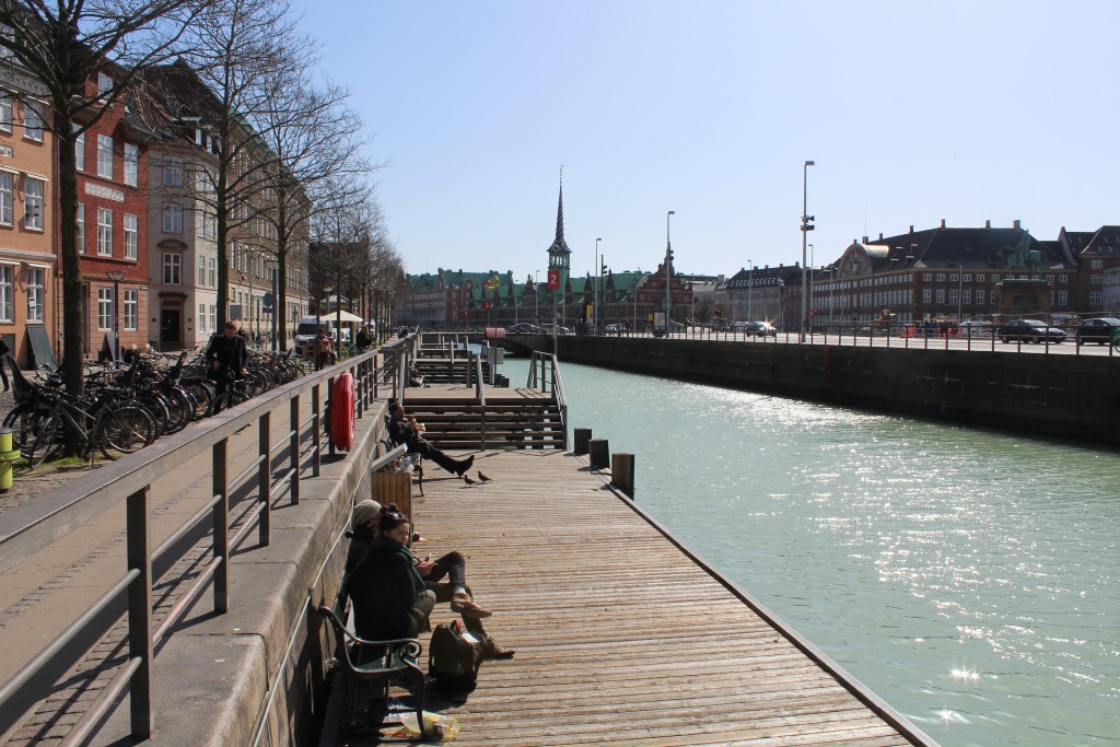 Hoæmens Kanal. View to Slotsholmen