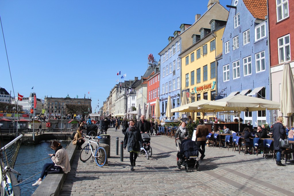 Nyhavn . View in direction north to Kongens Nytorv. Photo 11. april 2018 by Erik k Abrahamsen