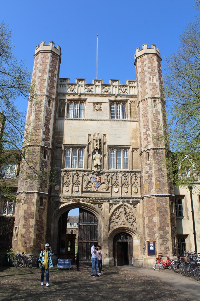 Entrance to Trinity College, St. John Street. Photo 20. april 2018 by Erik K Abrahamsen.