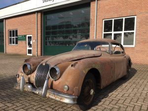 Jaguar XK150 FHC