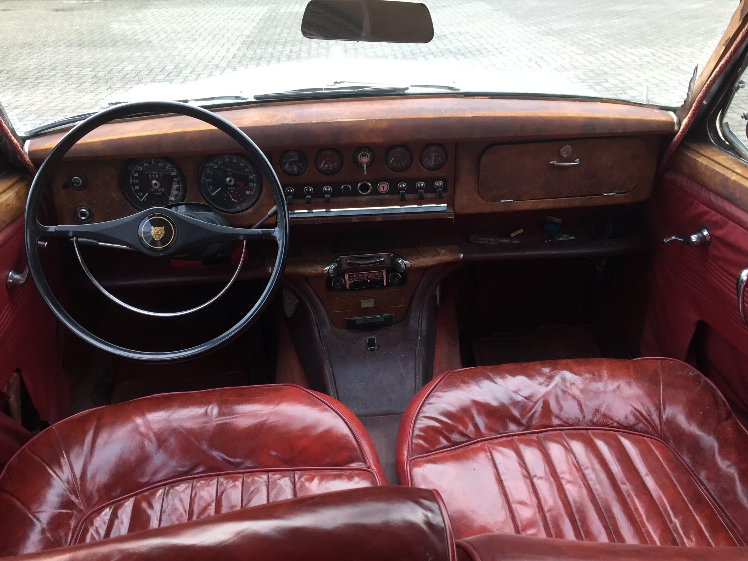 1966 Jaguar S-type 3.8 - Dandy Classics