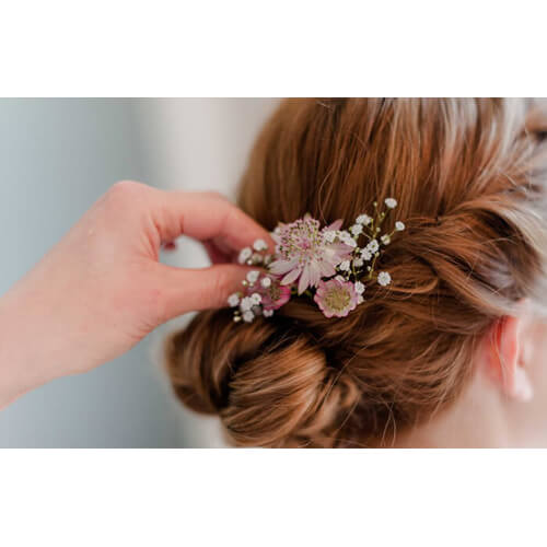 Tips for flowers as hair accessories – Update
