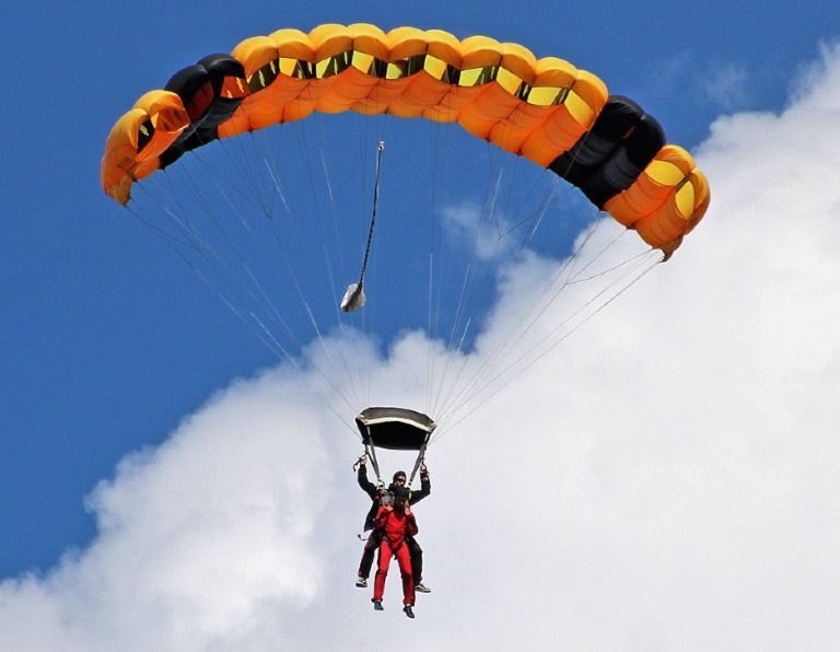 Tandemspring hos Faldskærmsklubben Nordenfjords