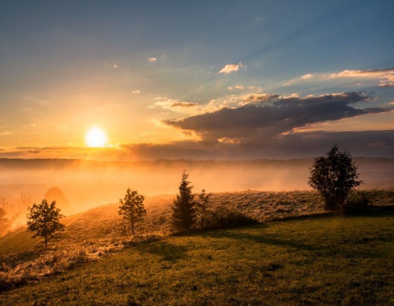 Solnedgang og stjerner​