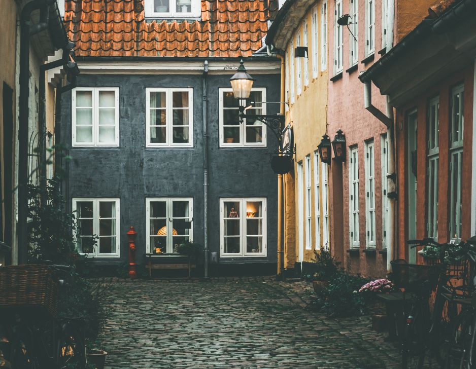 Byvandring i det gamle Aalborg med Niarn