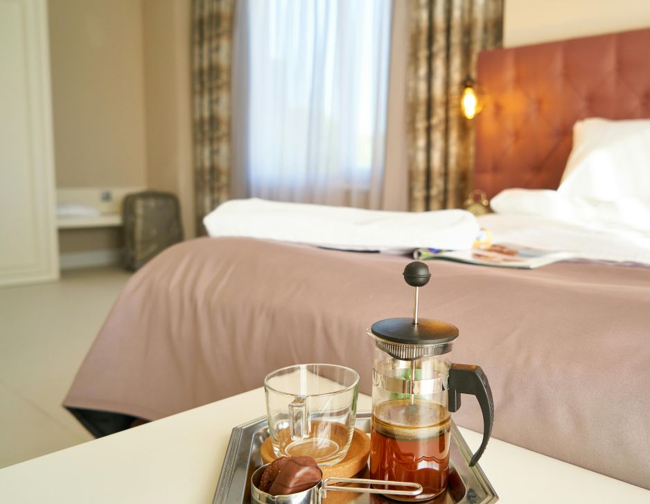 Ophold på Samsø Badehotel – idyllisk kystophold med brunch og havudsigt