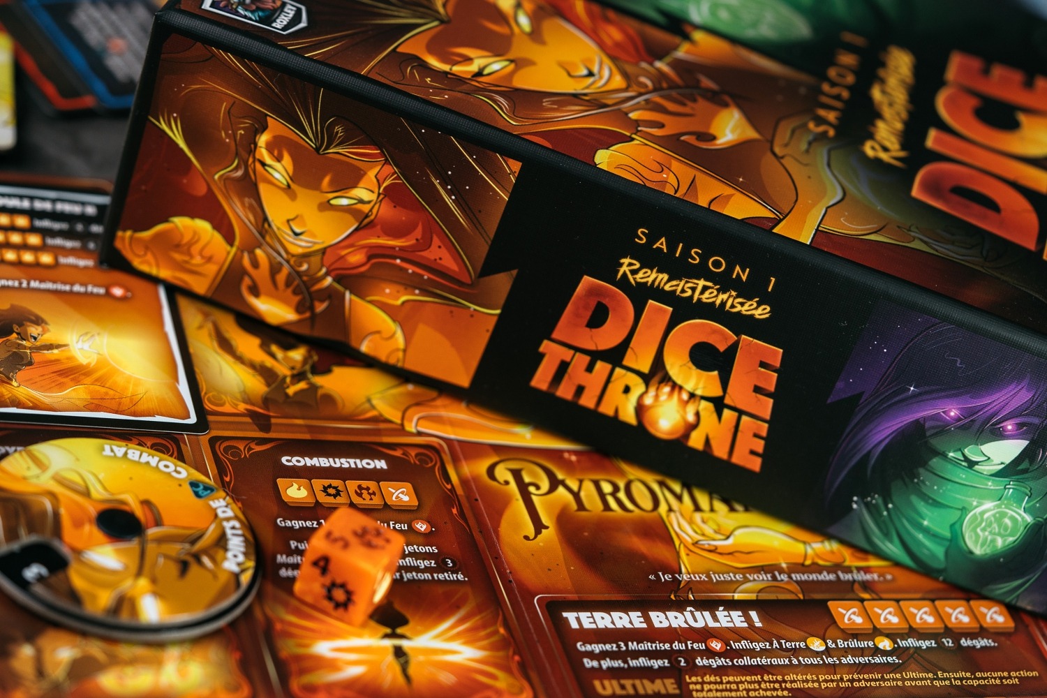 Dice throne saison 1 lucky duck games boardgame photo jeu de société pyromancienne