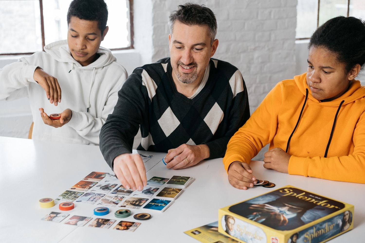 Splendor space cowboys asmodée boardgame jeu de société