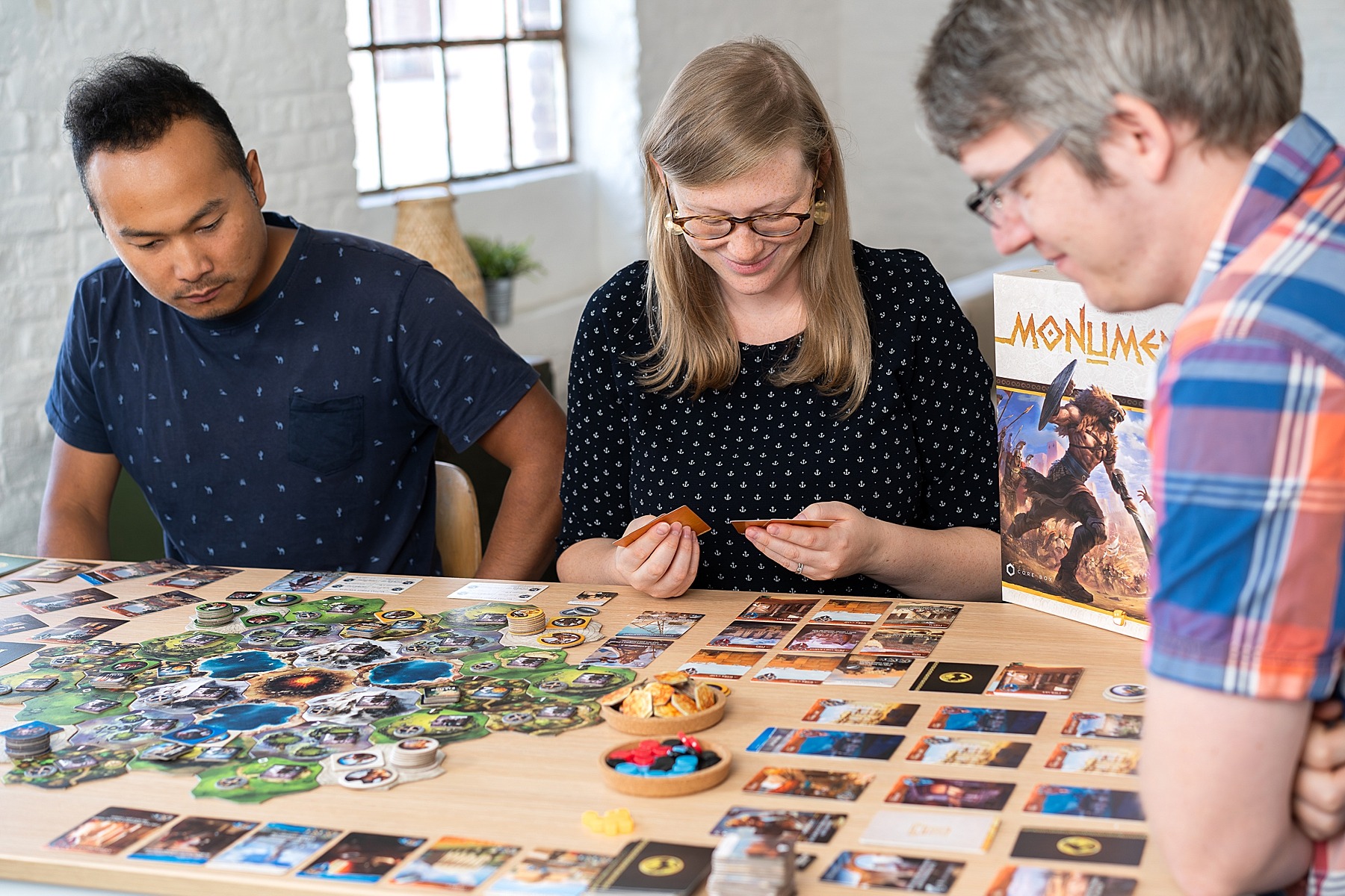 Monumental funforge asmodee jeu de société 