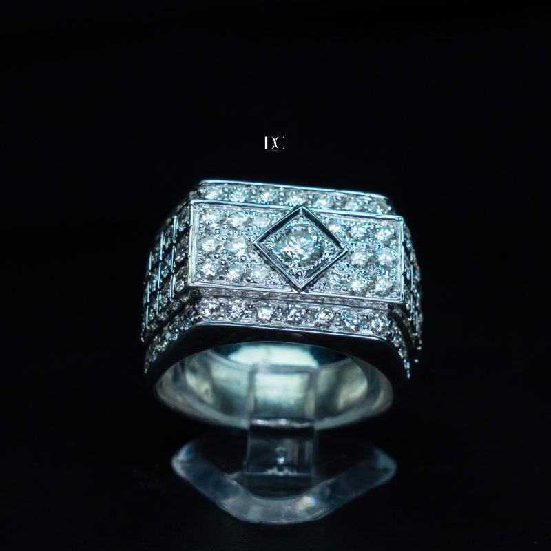 side-view-of-bust-down-diamond-ring-hip-hop-jewellers