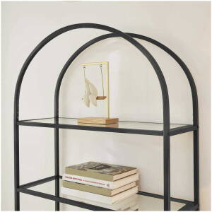 Kirjahylly kaarimuotoilulla – metallirunko ja lasihyllyt – 5 tasoa – musta – 183,5 × 83 × 30,2 cm