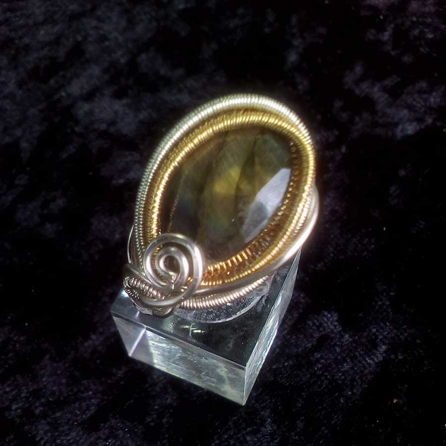 Ring: Labradorite Wire Wrapped Ring In Silver And Champagne Gold