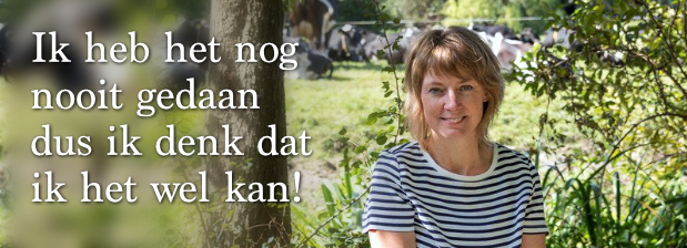 Judith in schaduw bij weiland met koeien