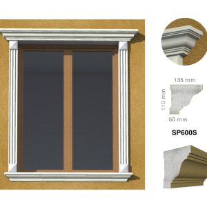 Decoro soprafinestra, ideale per facciate in stile classico