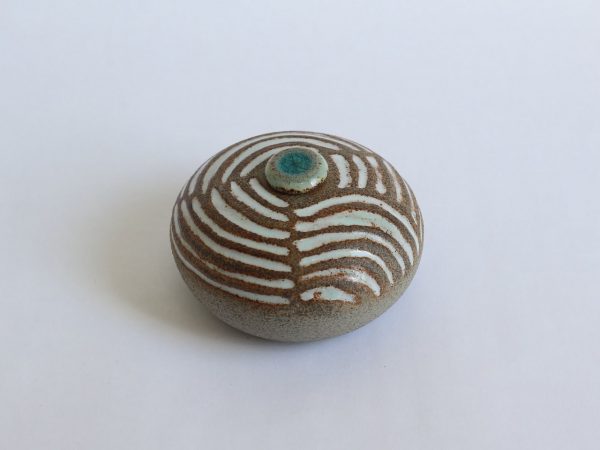 Zand Witte Ovale Keramische Mini Urn 2 r5 (1)