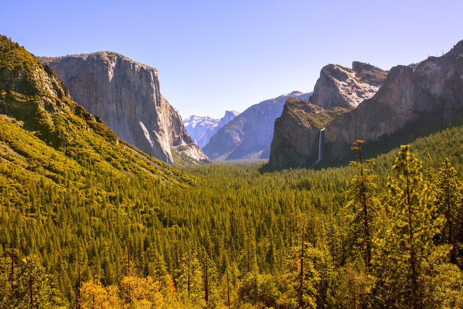 Yosemite el Capitan and Half Dome in California