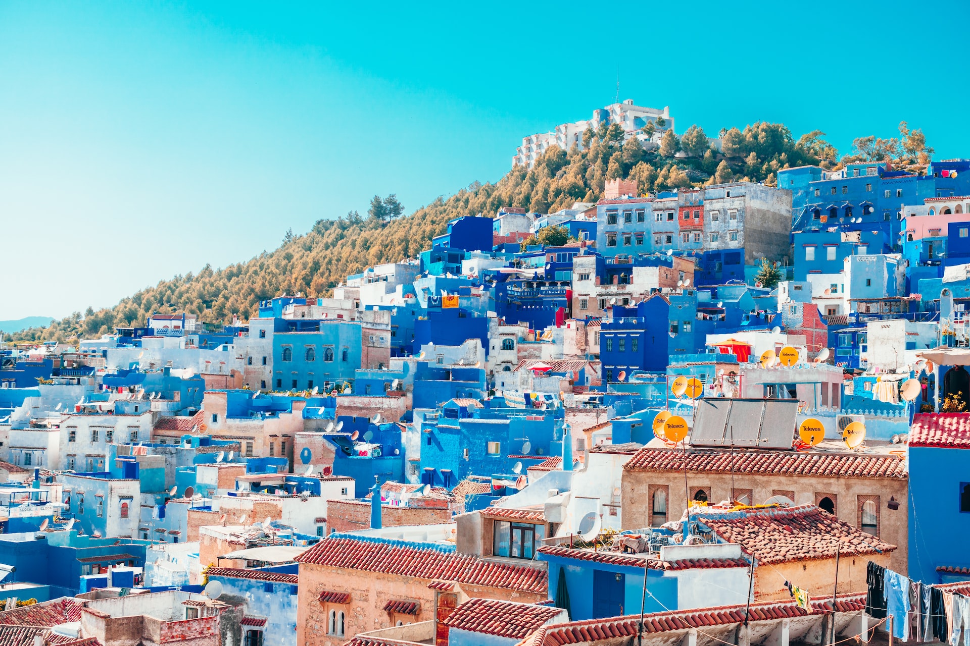 Can you do a day trip from Marrakech to Chefchaouen