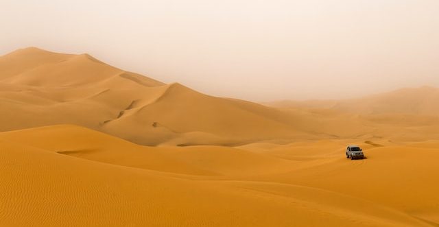 How long does it take to cross the Sahara desert by car