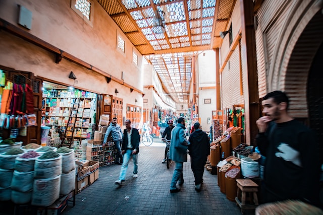 how far is essaouira from marrakech