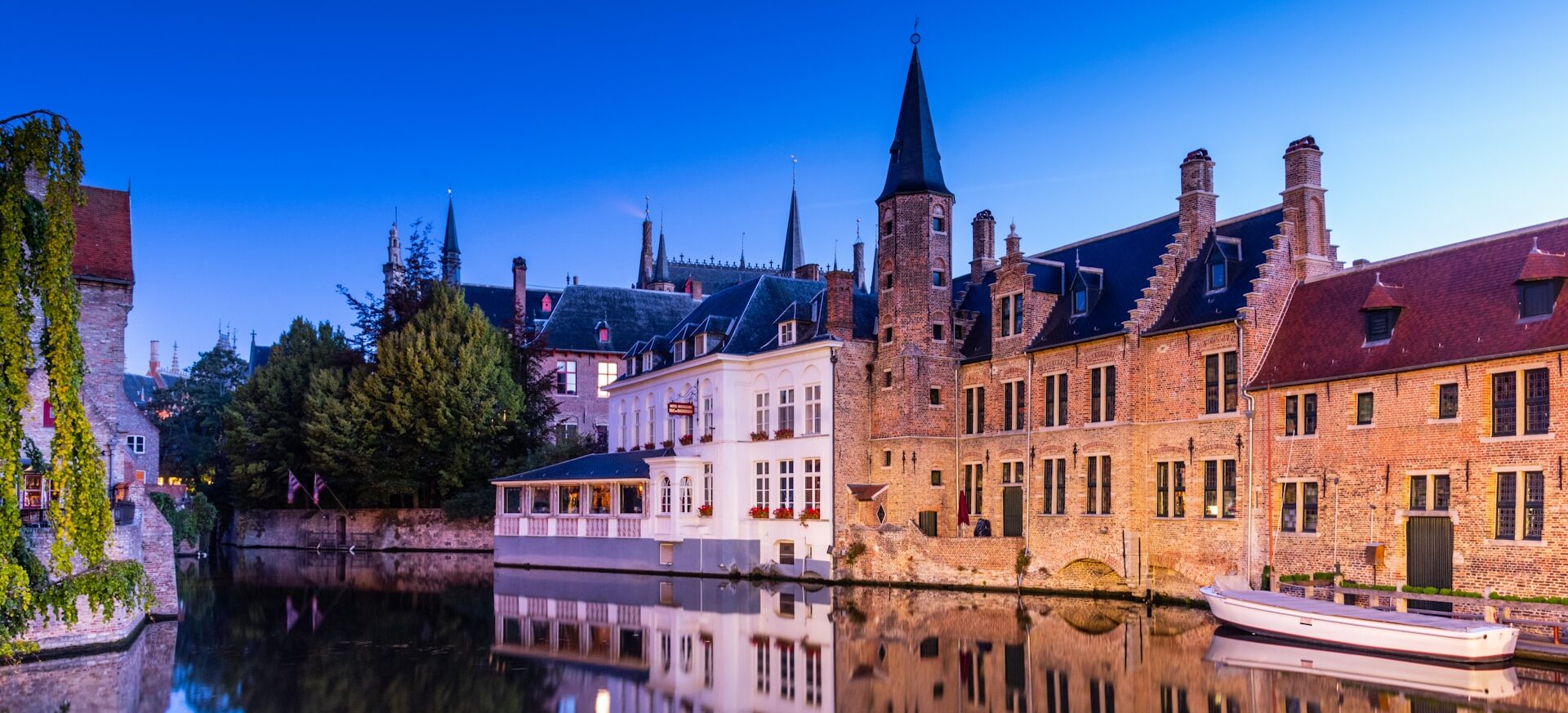 Exploring the Artistic Marvels of Bruges