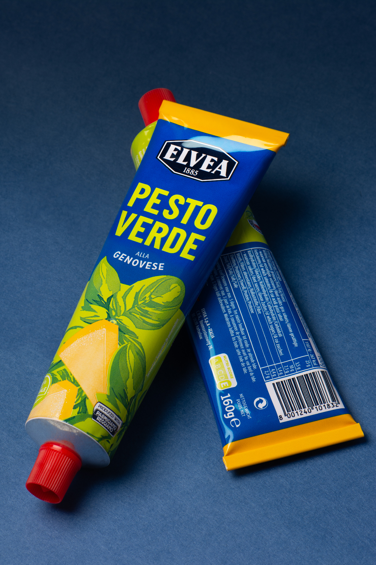 Elvea pesto front and back