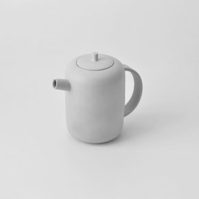 Minimalist Object of Desire – The Silent Teapot