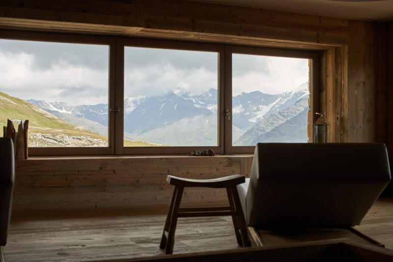 Alpine Hotel, Sunny Valley, bathroom design