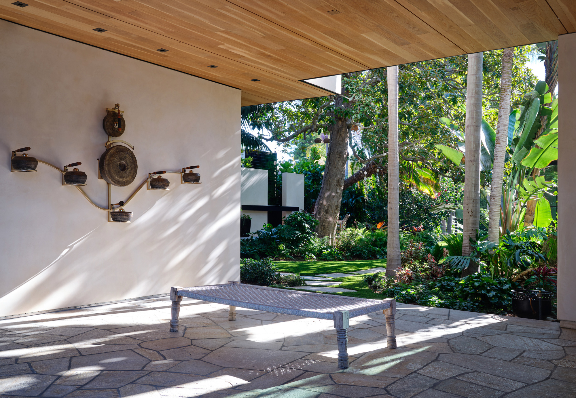 PALMS RESIDENCE BY OLSON KUNDIG, A HOME OF INTERIOR DESIGNER GILLIAN WYNN