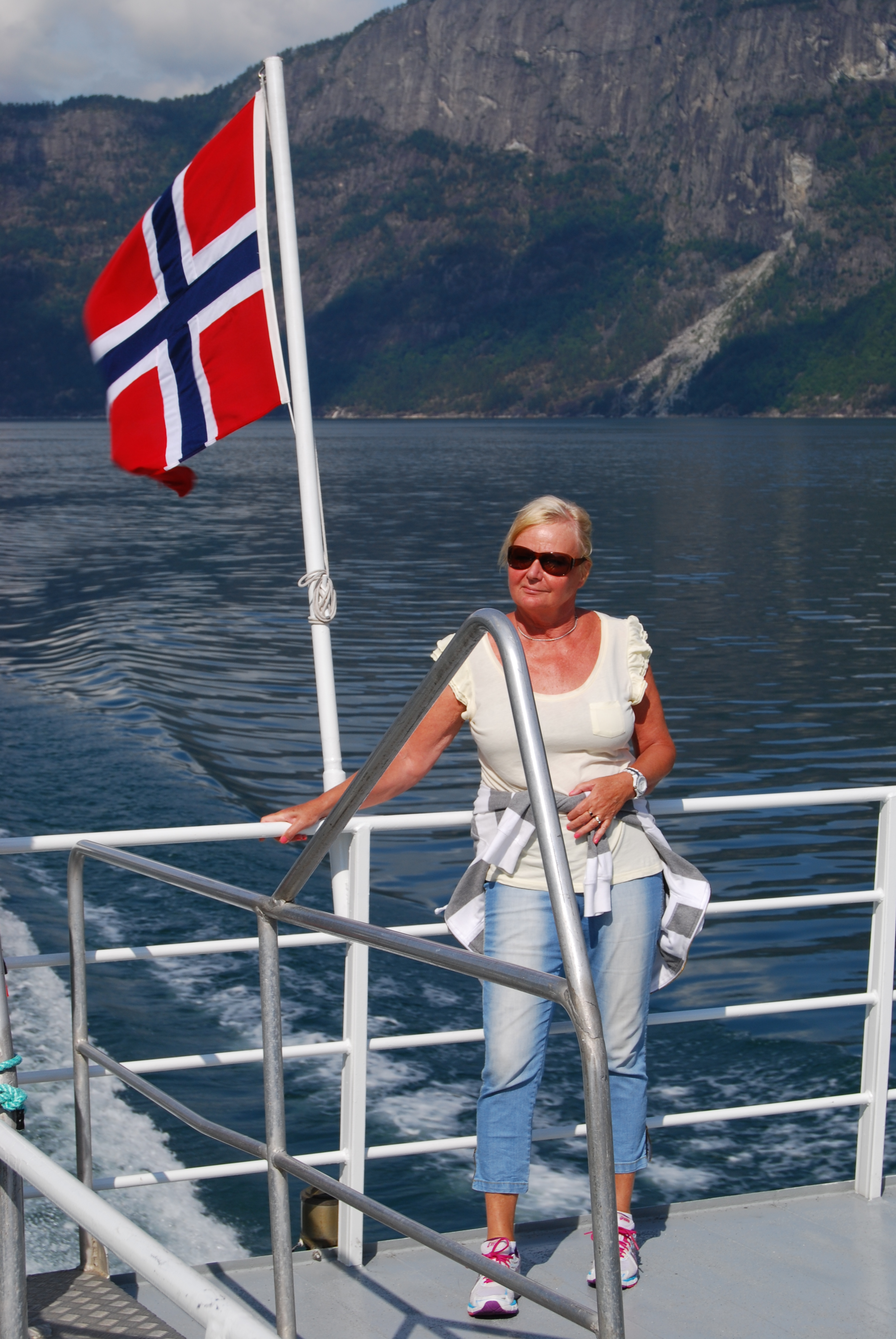 Denna bild har ett alt-attribut som är tomt. Dess filnamn är DSC_1037.jpg