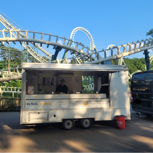 frietwagen in pretpark van de sluis catering