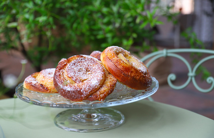 Cafe bullar på fat