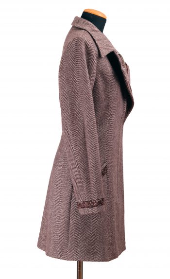 feminin wool coat in herringbone