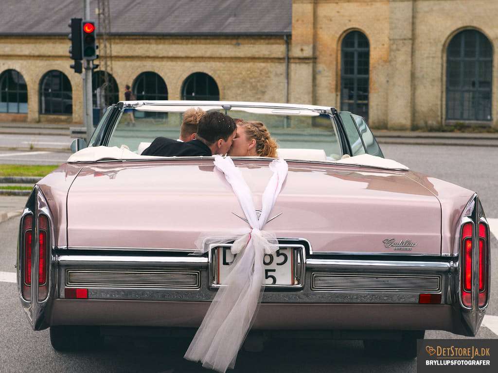 fotograf-til-bryllup aarhus pink cadillac