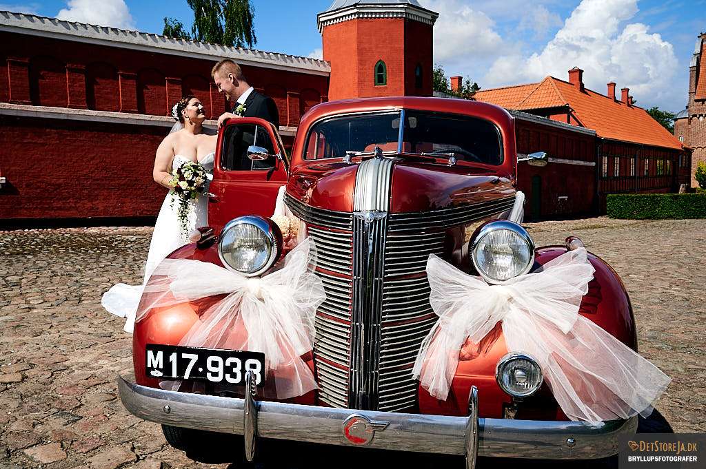 vintage bil brudepar