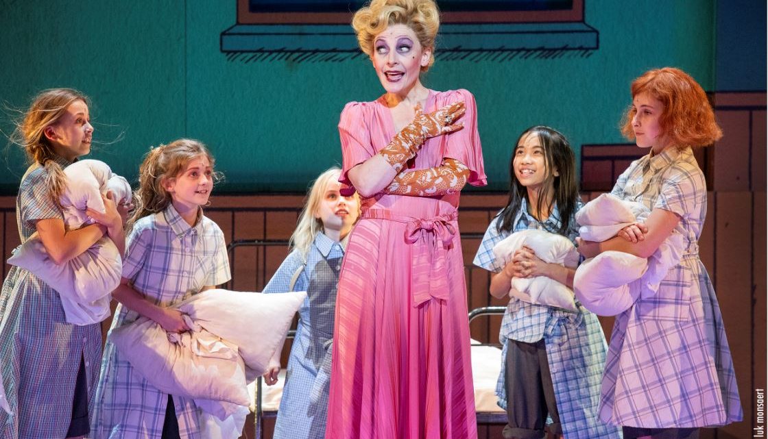 Internationale musicalster schittert in ‘Annie, de Musical’