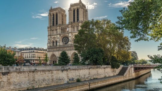 ‘Droom nu, reis later’ – 10 absoluut niet te missen trekpleisters in Parijs!