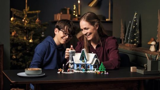 Lego brengt nu al de magie van kerstavond in huis met een bezoek van de Kerstman