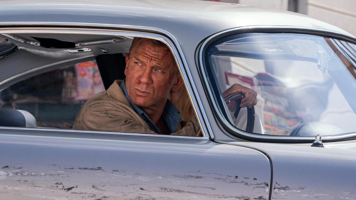 Daniel Craig schittert voor de laatste keer als James Bond in No Time To Die