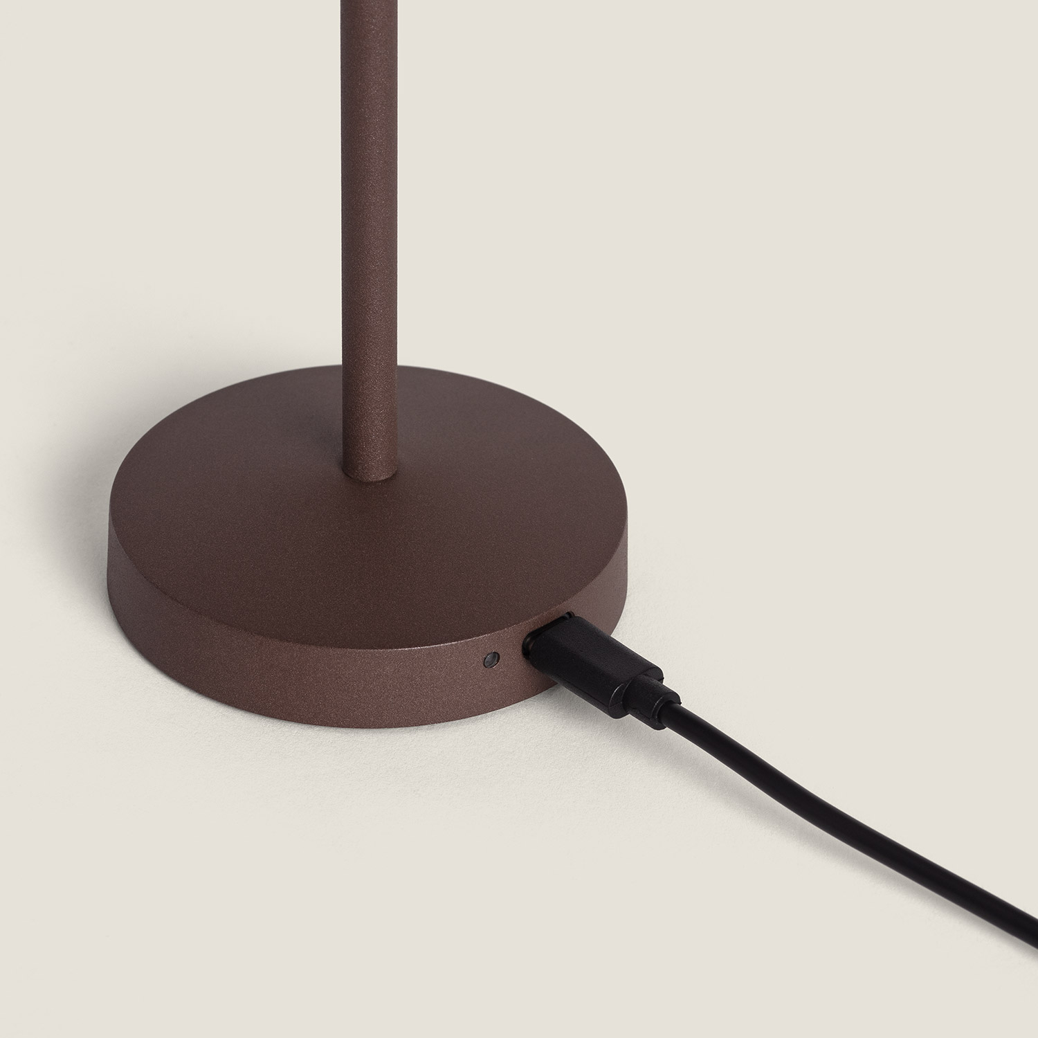 Moderne Tafellamp LED Draagbaar Metaal met Oplaadbare USB-batterij Lendora Smoke Valentini van Kunststof - Afbeelding 5
