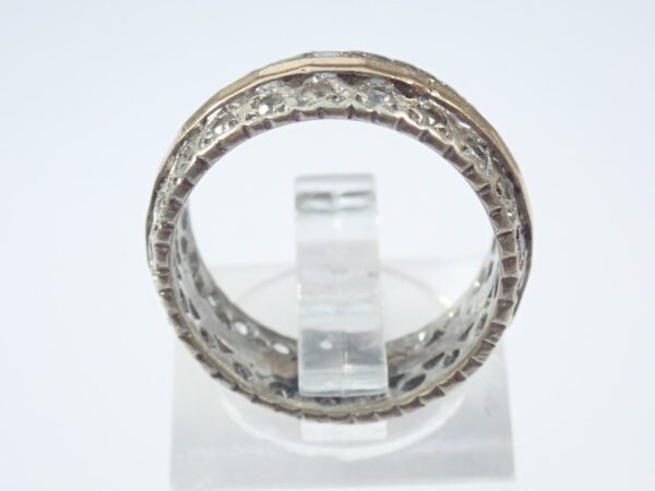 Cubic Zirconia Eternity Band 375 Carat Gold - Size M 5.4 Grams