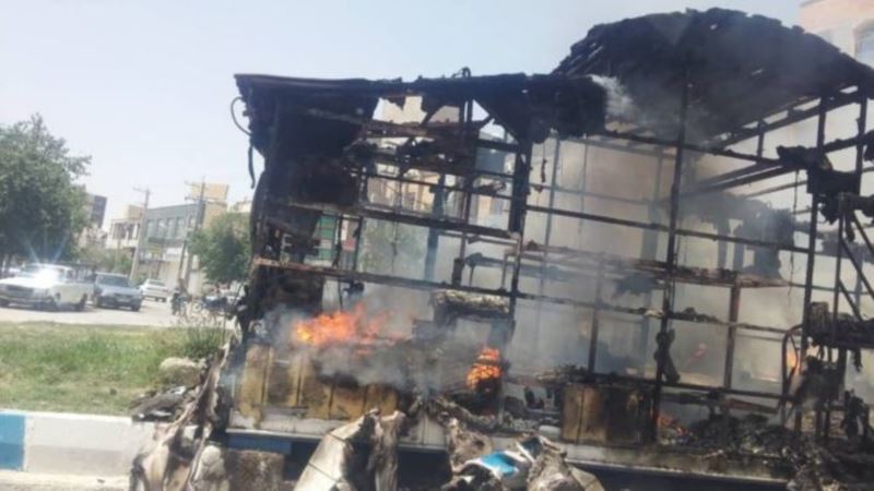 امام جمعه کازرون از کشته شدن سه نفر در ناآرامی‌های این شهر خبر داد