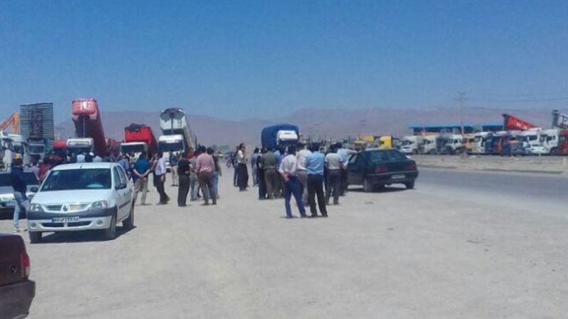 سندیکای شرکت اتوبوسرانی تهران هم از اعتصاب کامیونداران حمایت کرد