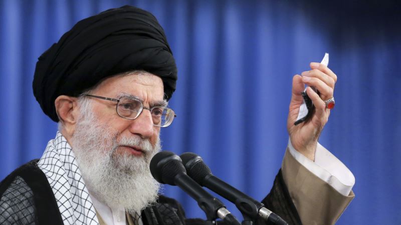 دنیس راس: ایران با اینکه اوقات تلخی می‌کند، خواهان توافق است
