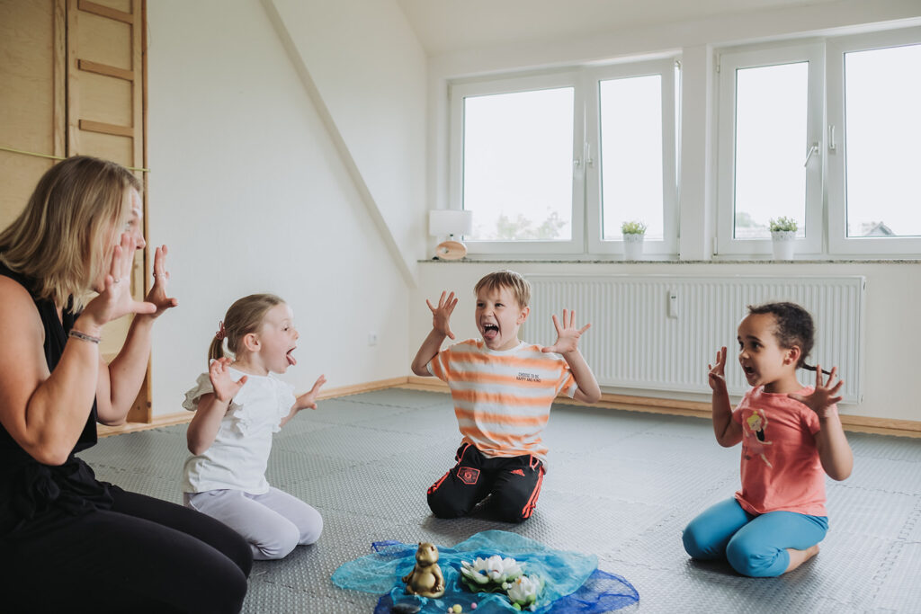 , Kinder-Yoga