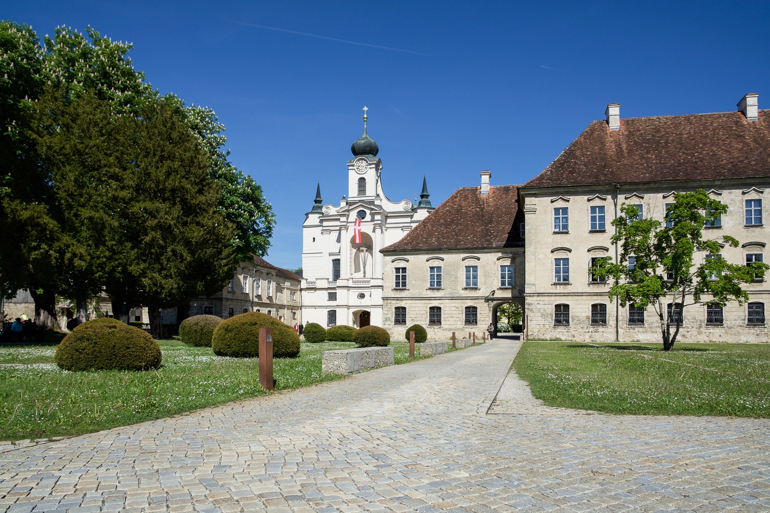 Klosterkirche und Akademie Kloster Raitenhaslach. Foto: Flora Jädicke