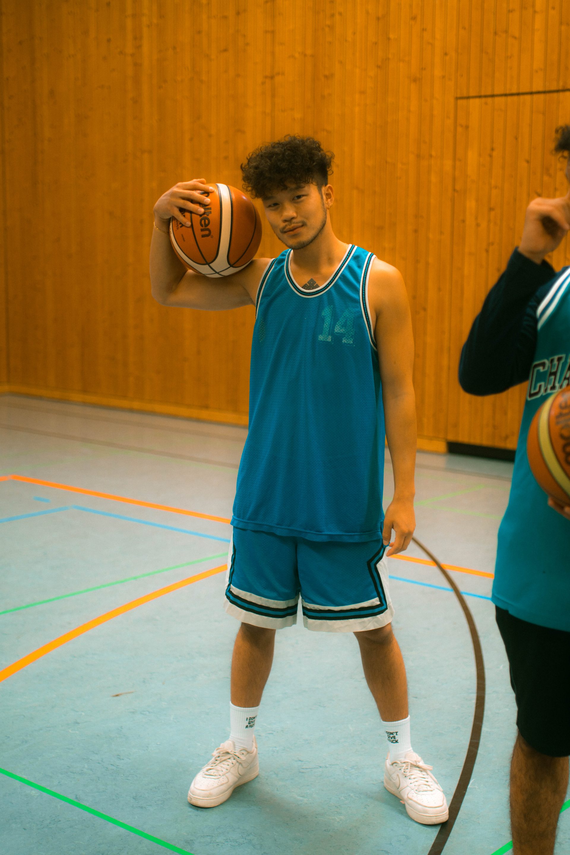 Marc beim Basketballtraining in Folge 4