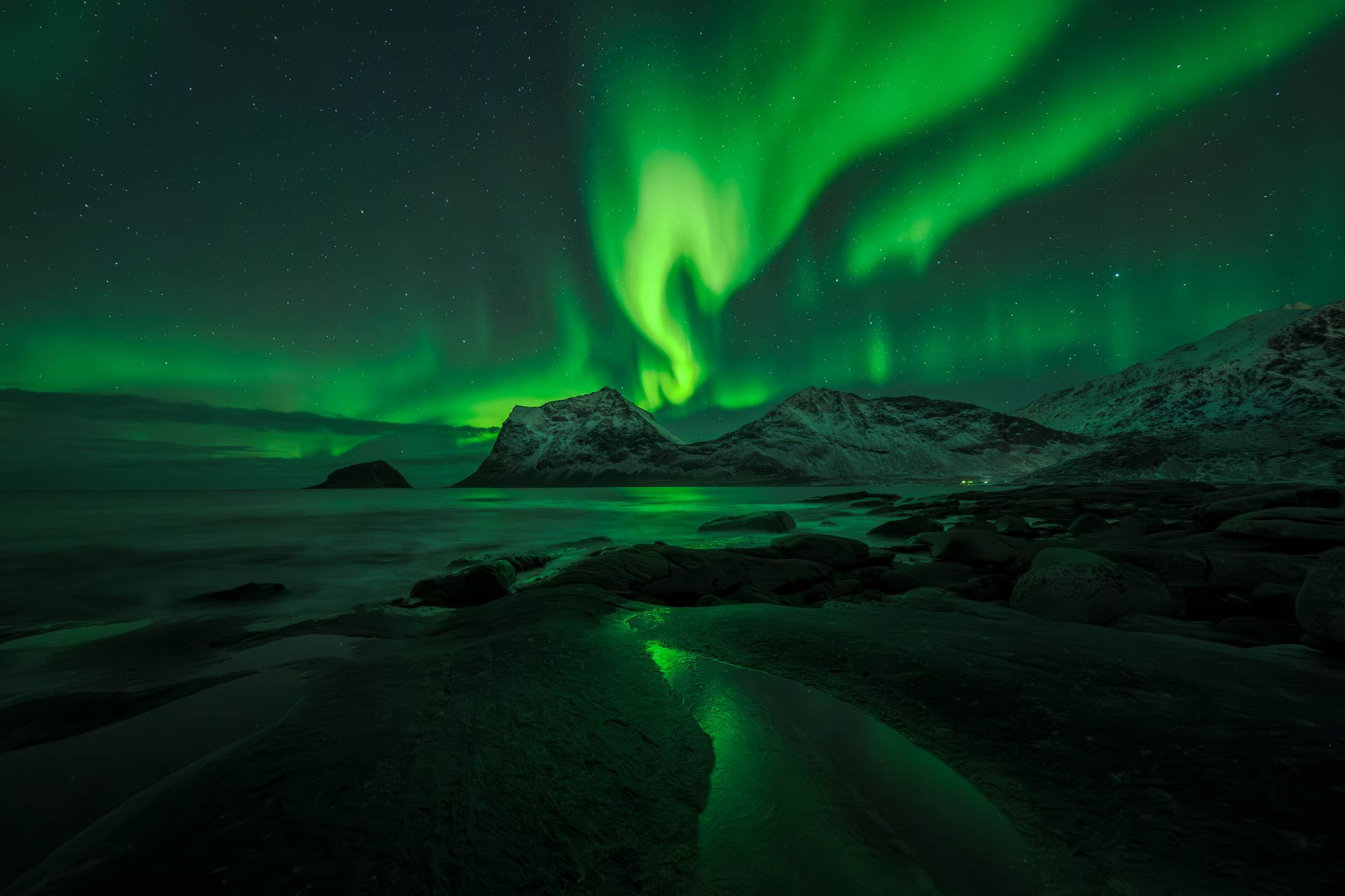 Auroras boreales en Lofoten (Noruega) – 7 @ DIVcreativo – David de la Iglesia – Fotografía de paisaje Auroras boreales en Lofoten (Noruega) - 7 @ DIVcreativo - David de la Iglesia - Fotografía de paisaje