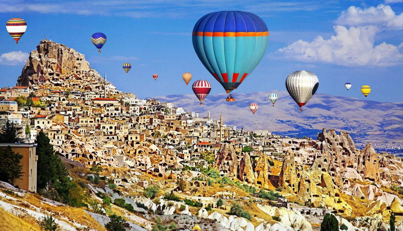 Kapadokya Türkiye'nin en popüler turistik noktasıdır